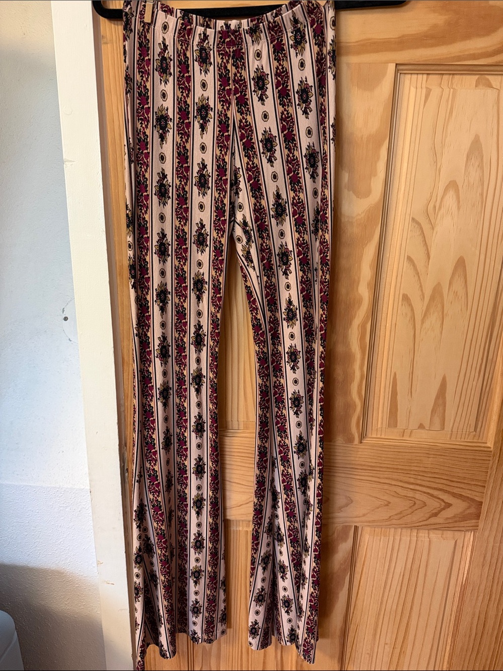 Novella Royale Pink Floral Stripe Boot Cut Pants